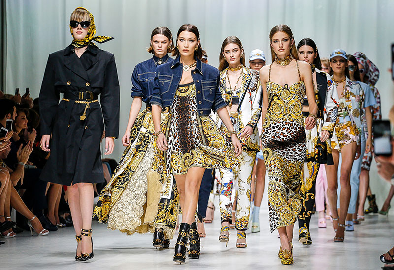 Original supermodels assemble for catwalk tribute to Gianni Versace, Milan  fashion week