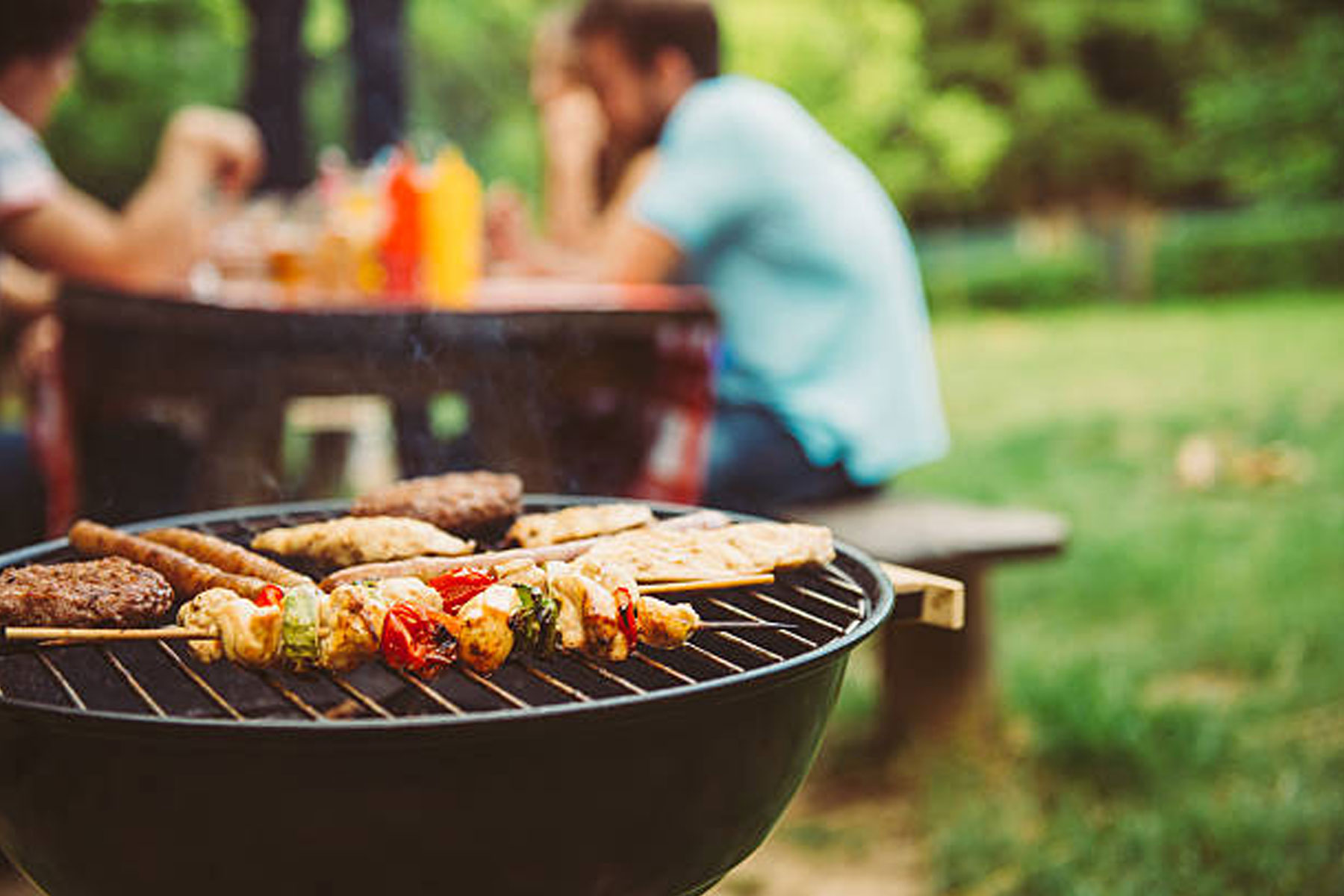 Must-have gadgets for the ultimate BBQ party - FirstClasse