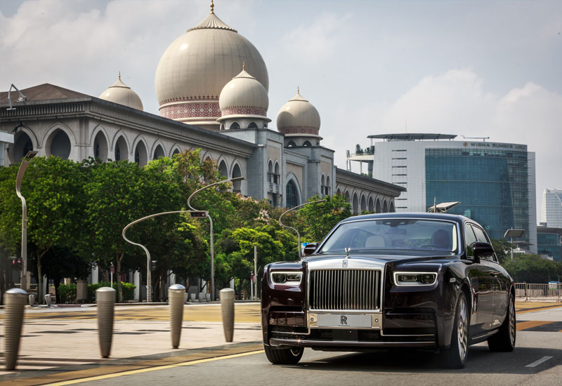 2022 RollsRoyce Ghost Black Badge launched in Malaysia  dark theme more  power fr RM18 million  paultanorg