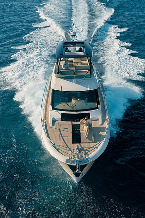 Luxury yacht cruise