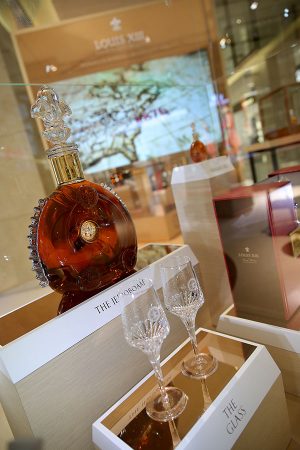 LOUIS XIII Single Crystal Glass for tasting cognac - Official Website