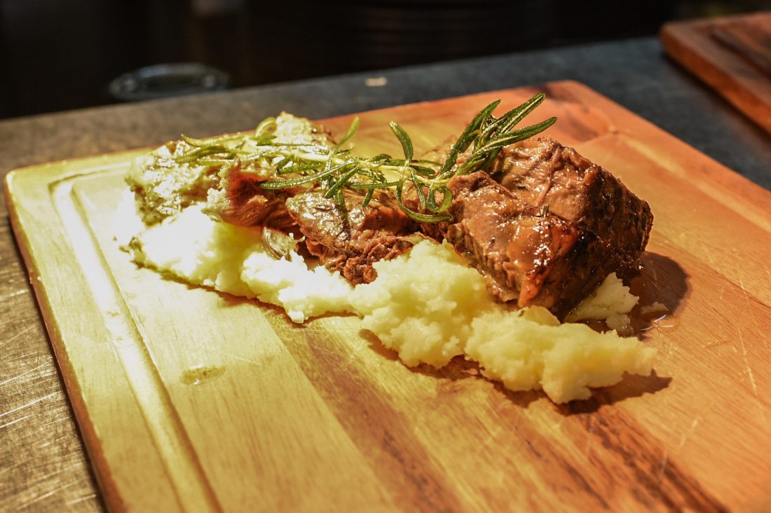 Slow cooked beef ribs with garlic mash