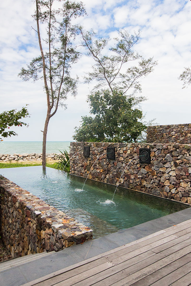 The Kasturi Beach Front Villa plunge pool