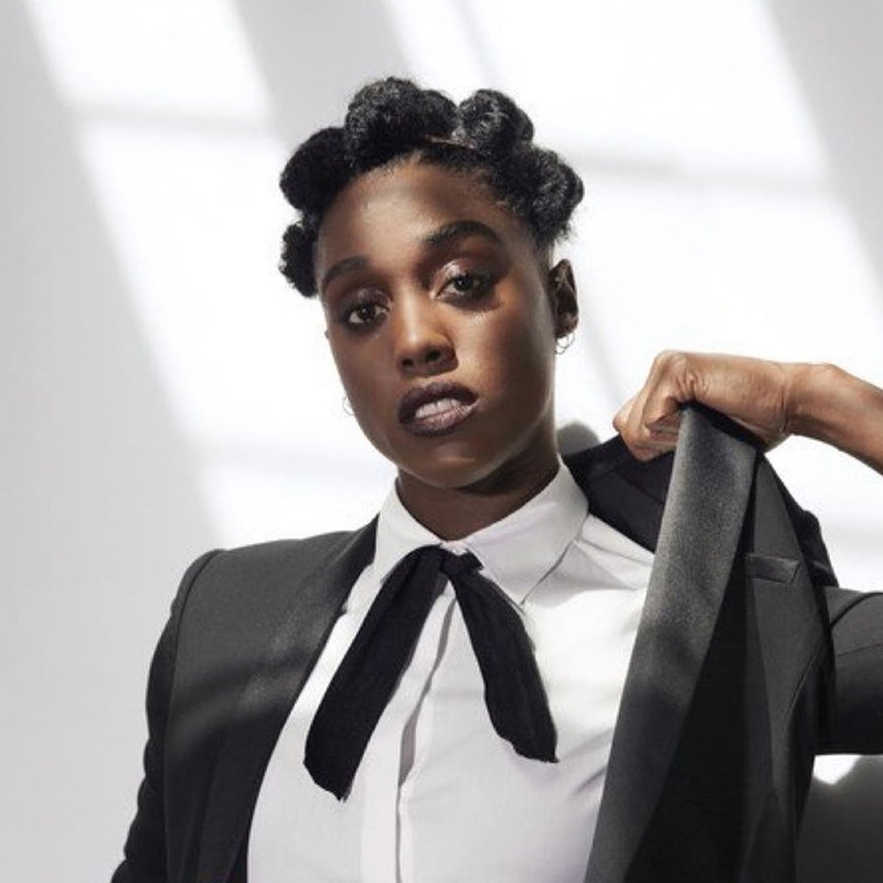 007 женщина. Лашана Линч. Лашана Линч Бонд. Lashana Lynch 007. Лашана Линч 007 агент.