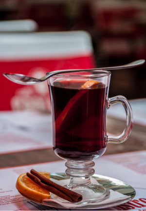 Mulled wine: How Christmas in a cup went from ancient medicine to an  Aussie winter warmer