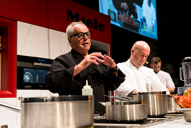 Chef Wolfgang Puck at his masterclass for making the perfect risotto