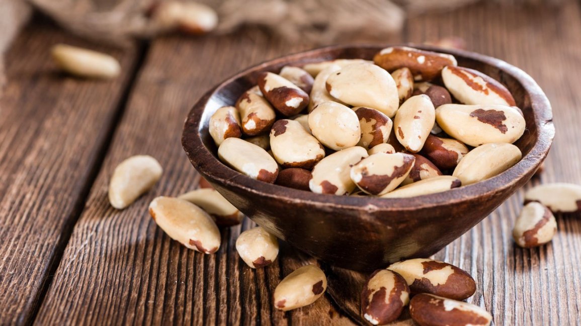 brazil nuts selenium