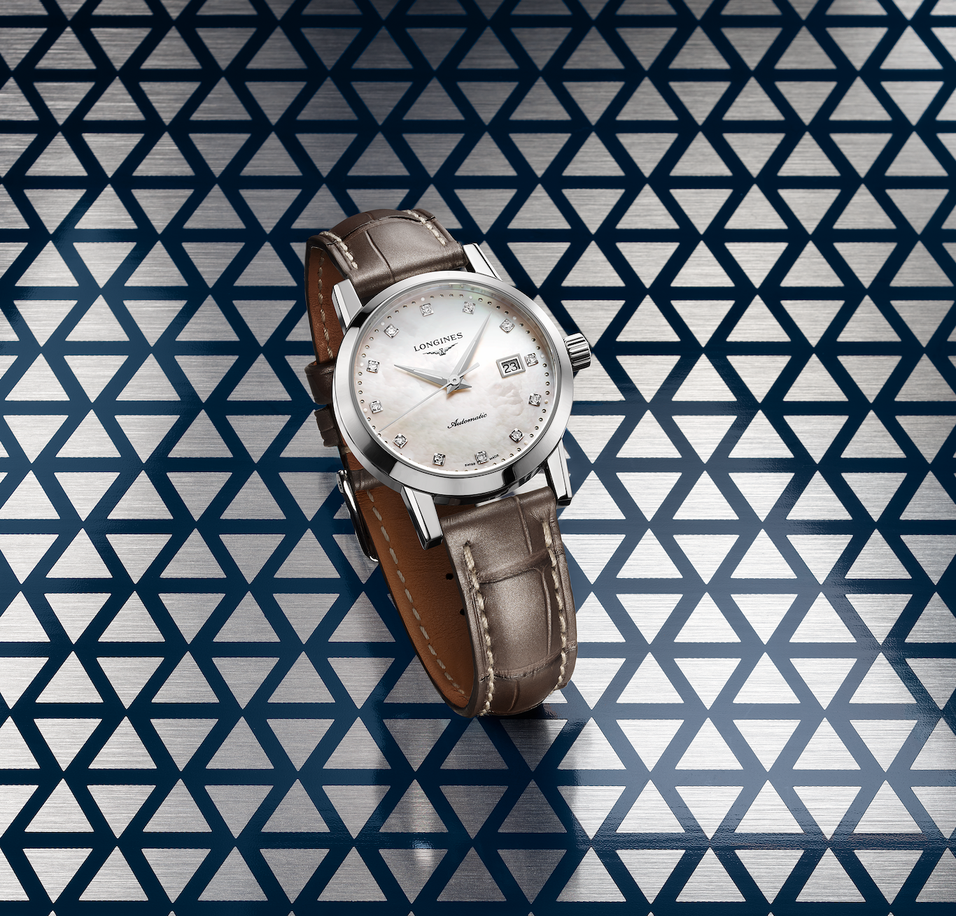 Longines expands its 1832 line with two new models for summer