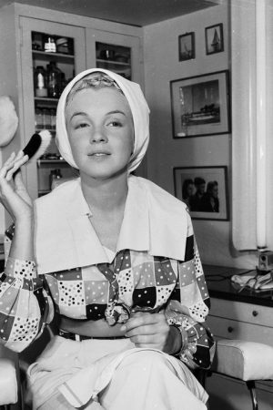 Marilyn Monroe's Favorite Beauty Products that you can still buy today 