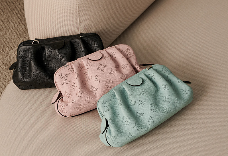 Scala Pouch Bag Gradient Mahina Leather Mini Louis Vuitton