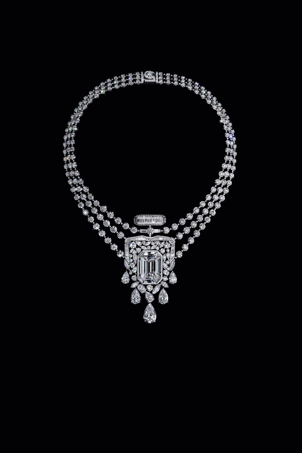 Chanel dedicates a 55.55-carat diamond necklace to the 100th