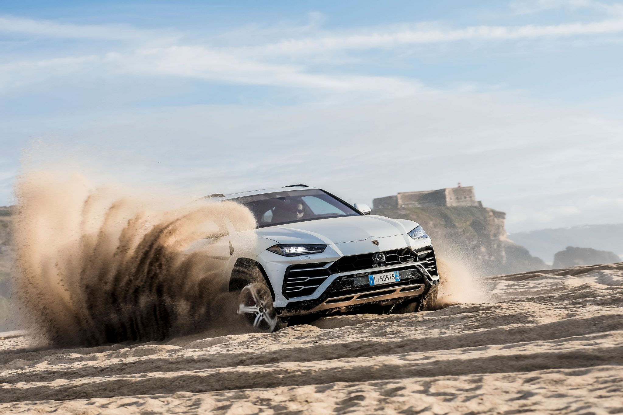 6 driving modes of the Urus for pure freedom on any road