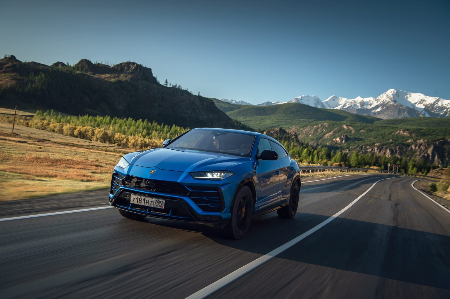 6 driving modes of the Urus for pure freedom on any road
