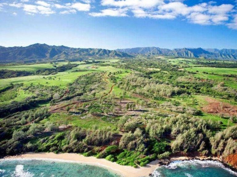 Mark Zuckerberg can’t stop buying more land for his sprawling Hawaii estate