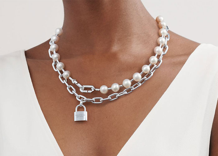 Tiffany HardWear Pearl Lock Necklace
