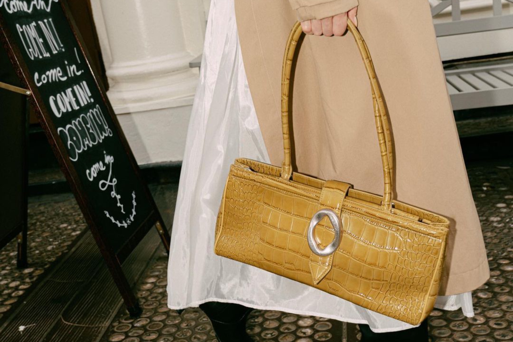 Designer Bags Under $1,000 That Look Way More Expensive