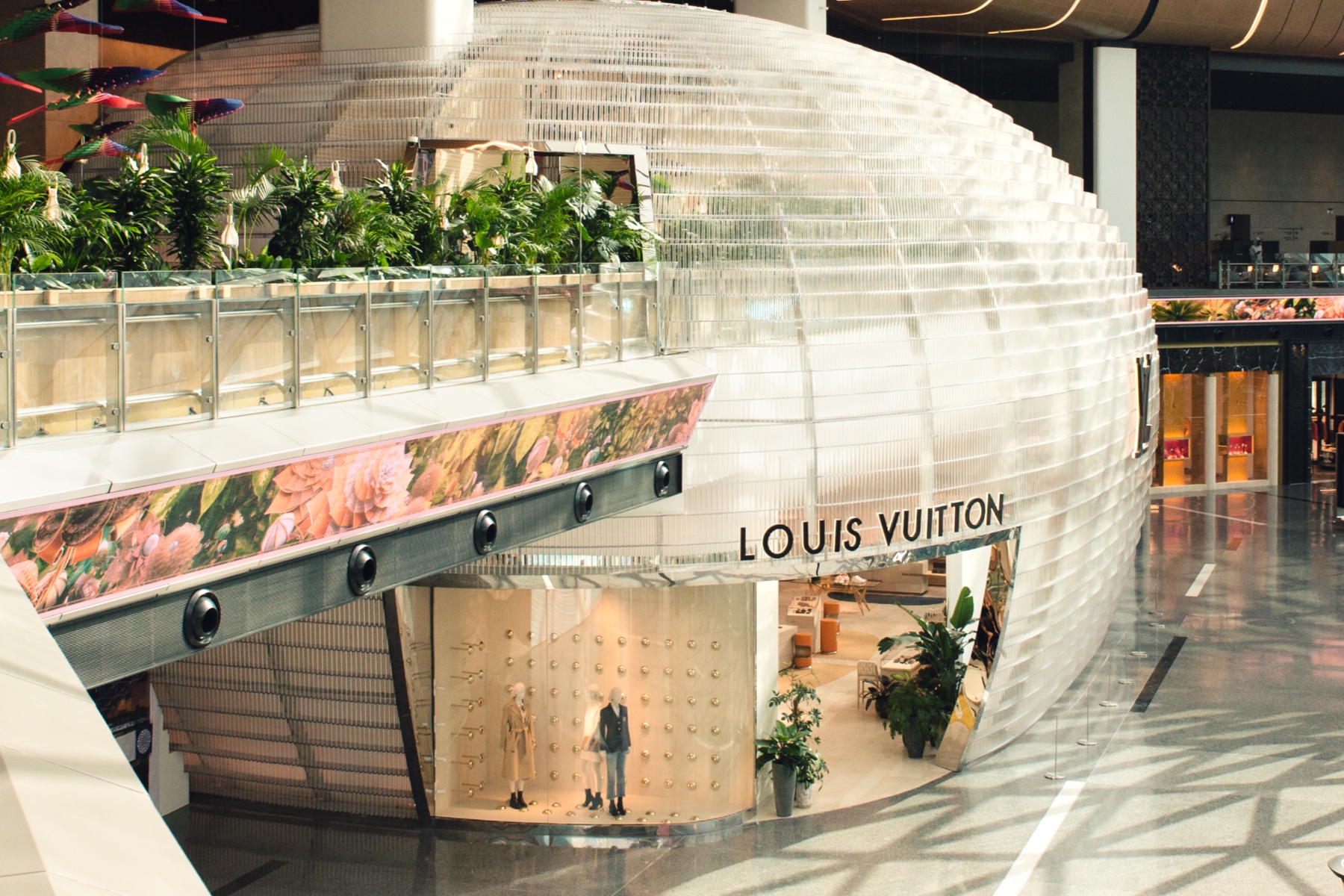 A stylish Louis Vuitton Airport Lounge? We're flying!