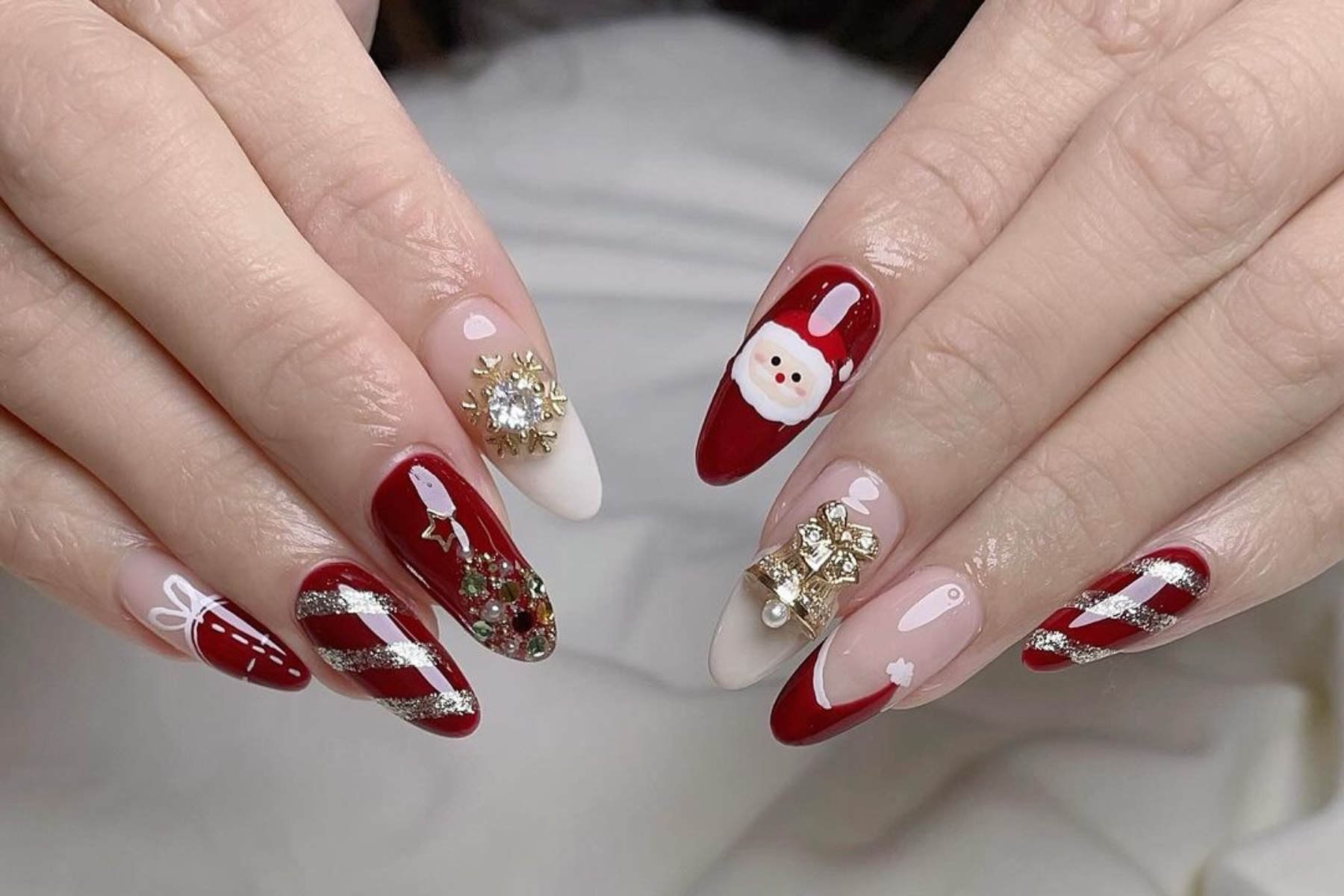 White Christmas Nails: 40 Ideas For Season's Perfect Manicure
