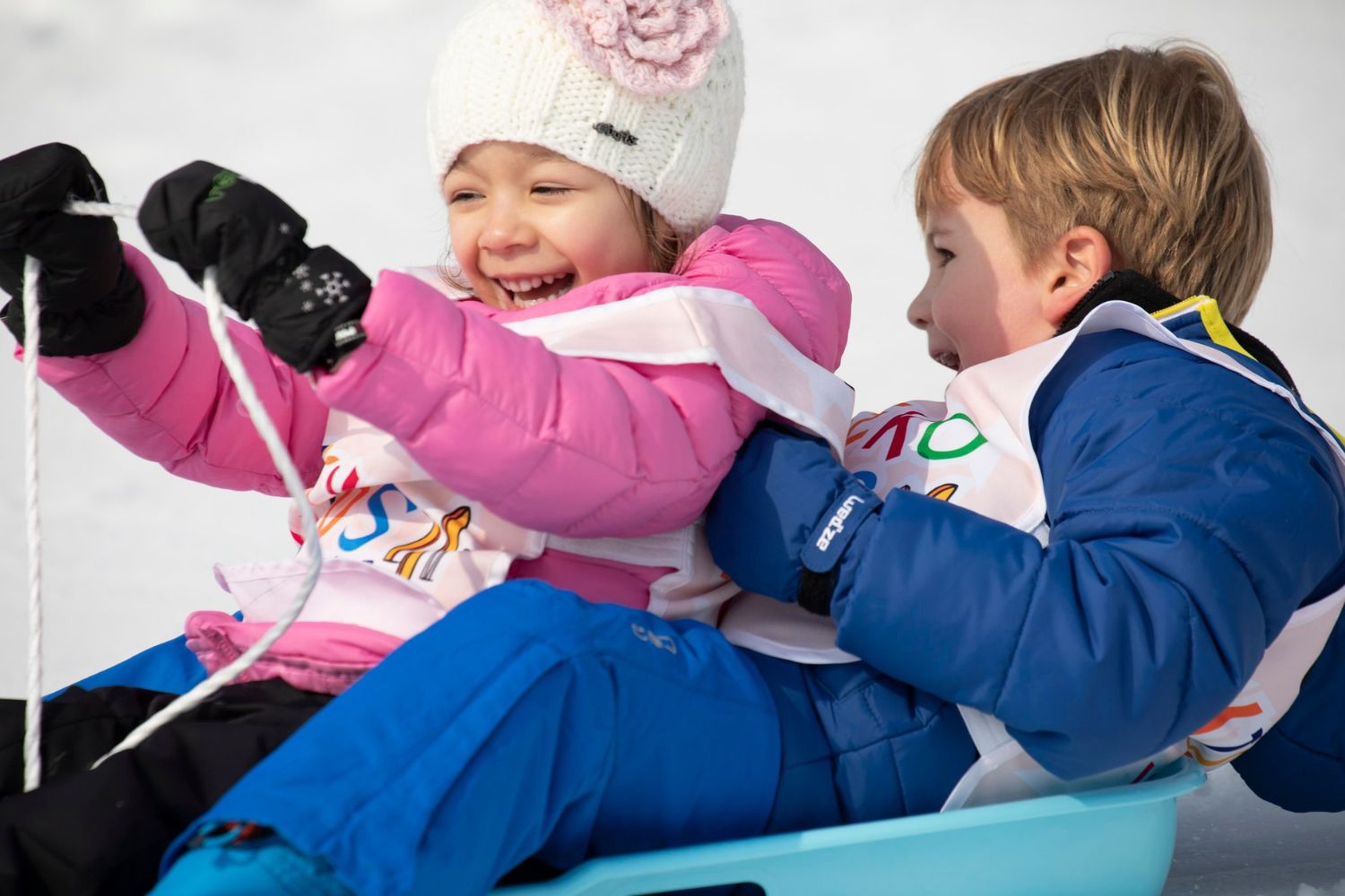 Children immersed in Niseko's winter wonderland, promoting physical activity and a connection with nature.