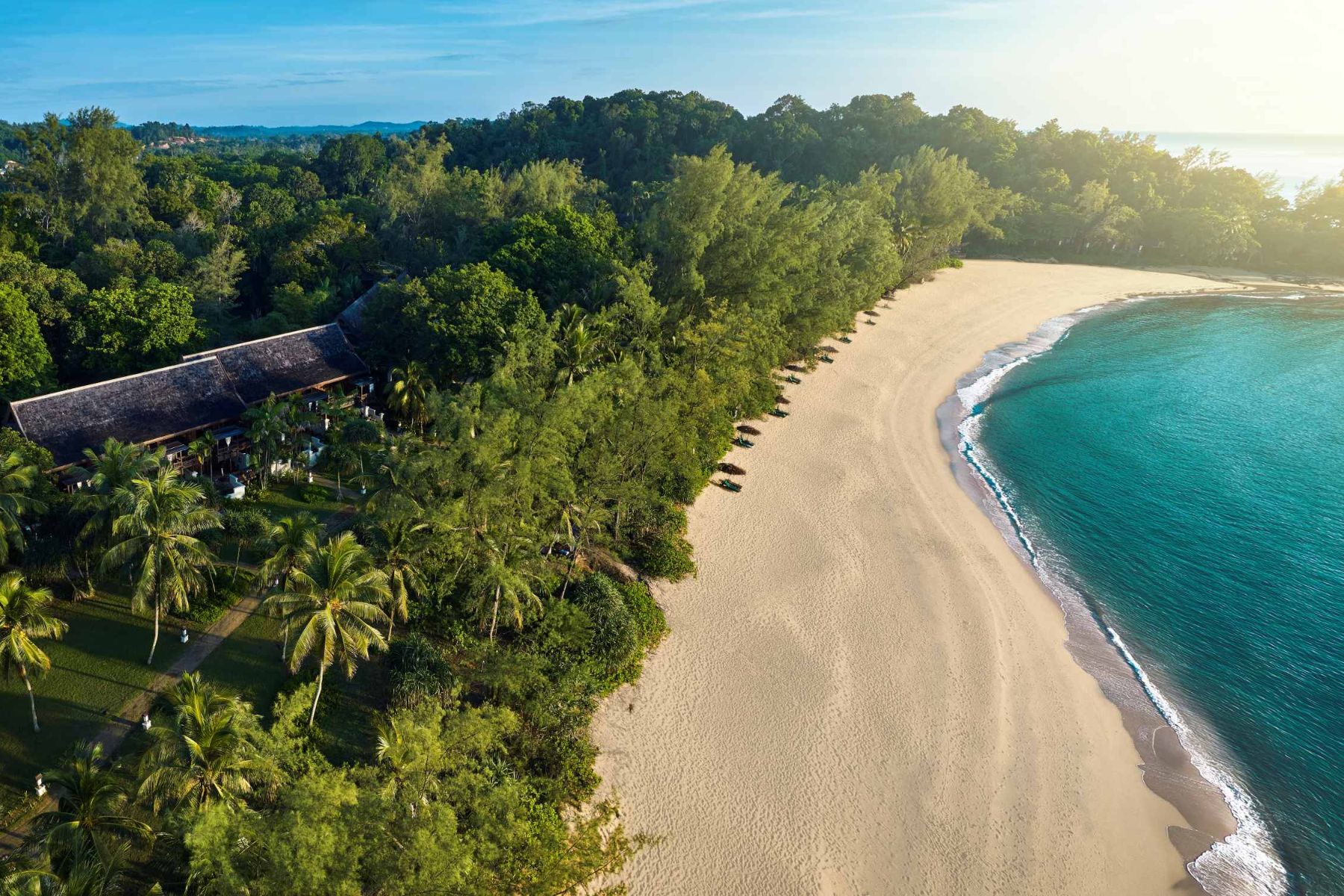 Plan a dive to Tenggol Island with PADI-certified Tanjong Jara Resort