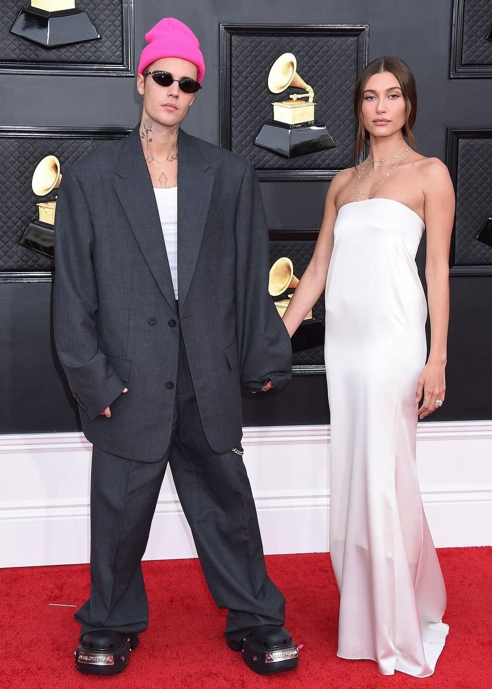 The Biebers' red carpet look. (Photo: Getty Images)