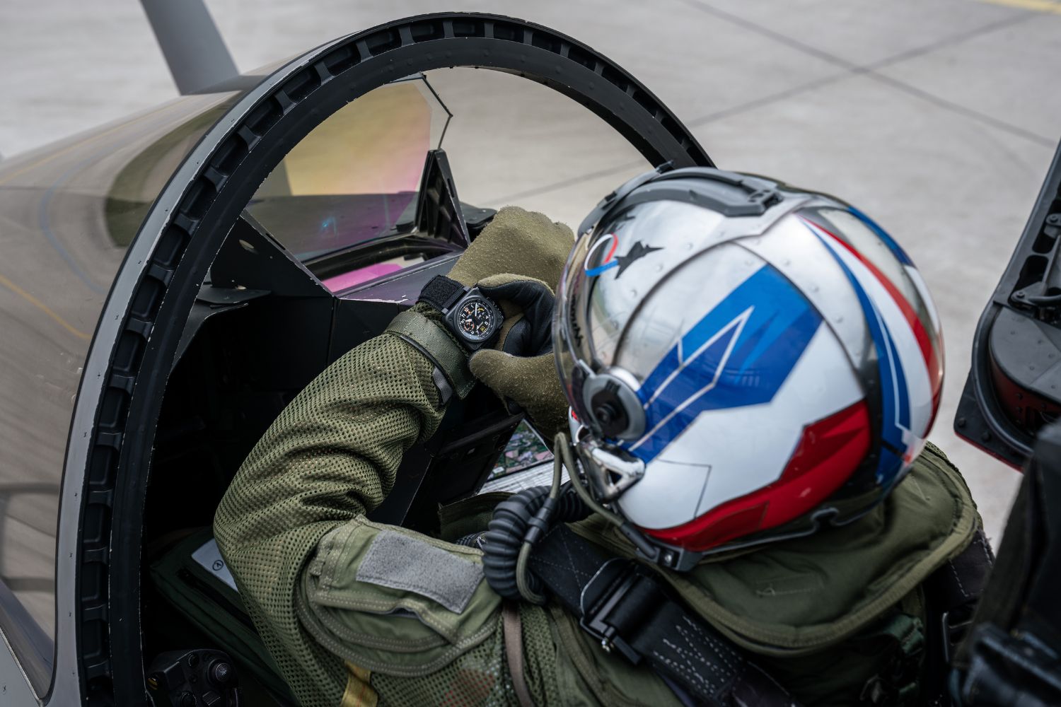 The Rafale Solo Display embodies the very essence of French aeronautical prowess.