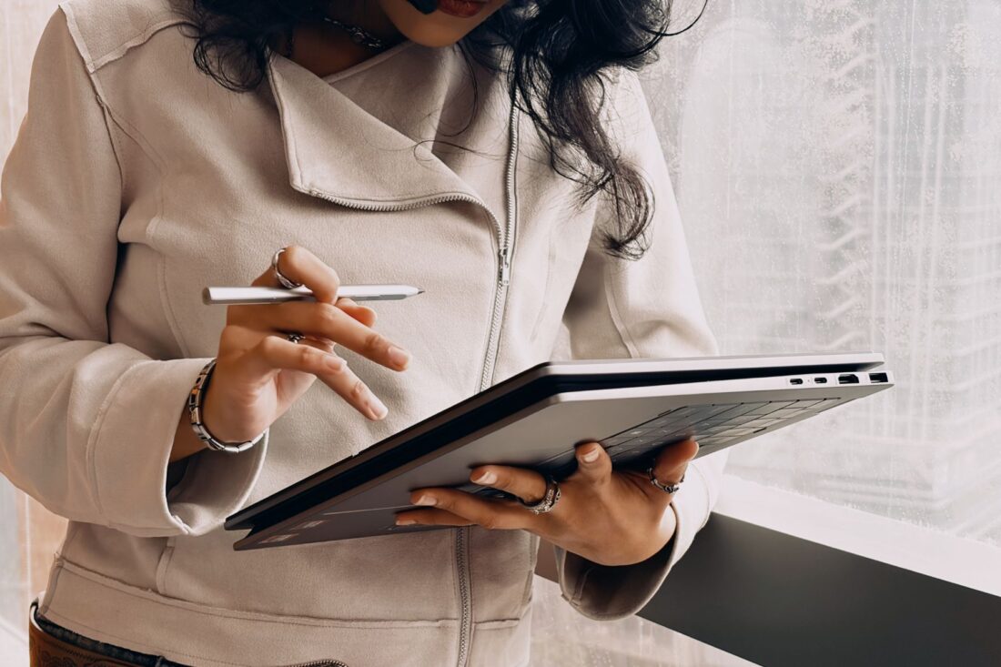 OmniBook X Flip 14