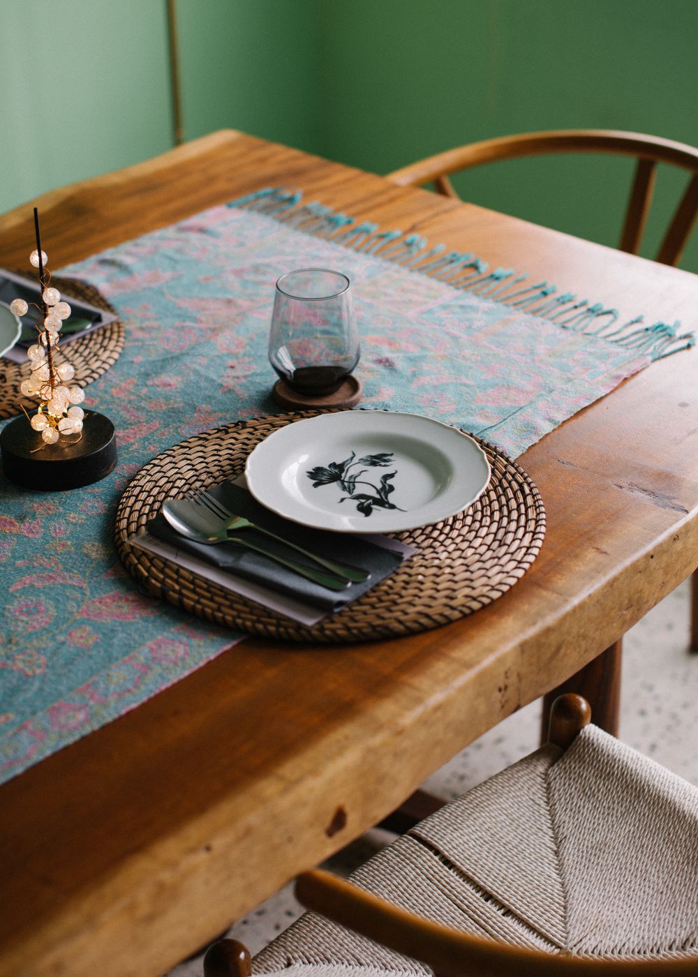 The cosy, welcoming dining space at Homm House No. 8.